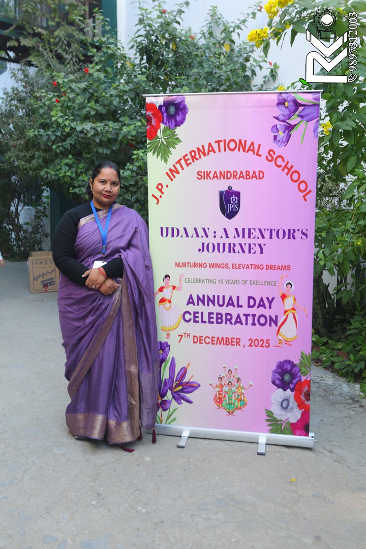 Students gathered for a JPIS annual cultural program